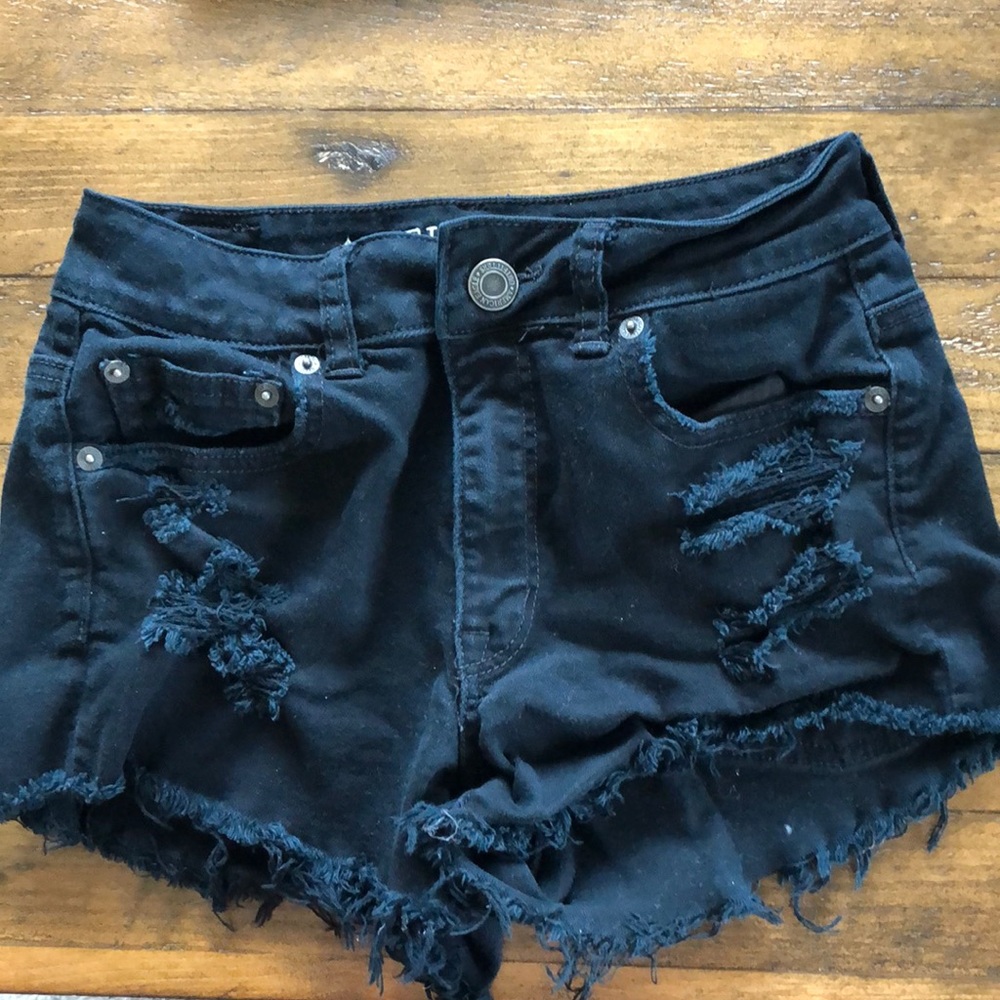 Ripped denim shorts